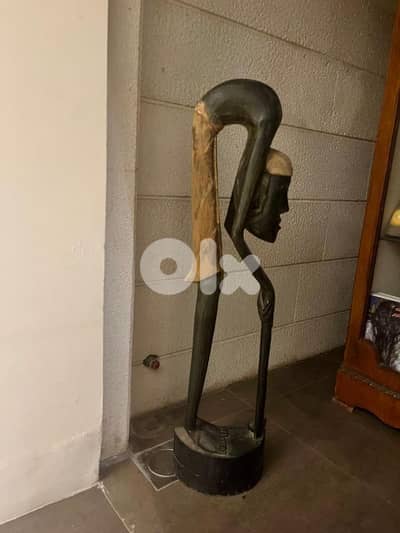 Wod statues African