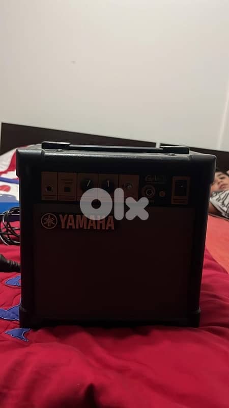 electric guitar deviser + amp yamaha + cables + strap 1