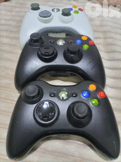 3 Xbox 360 controllers
