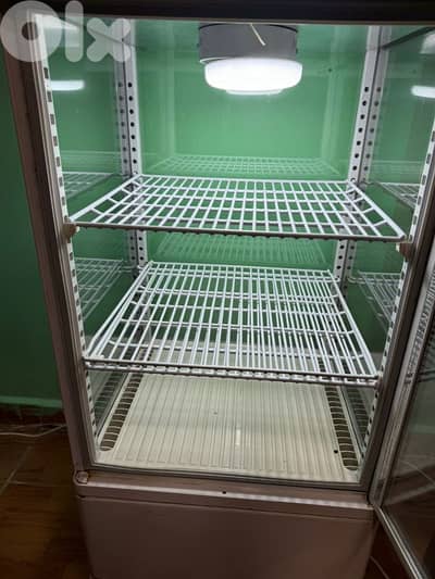 براد imverter ٣ رفوف غاز جديد 100$