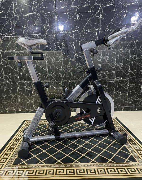 Heavy duty body system spinning bike max user weight 150KG 5