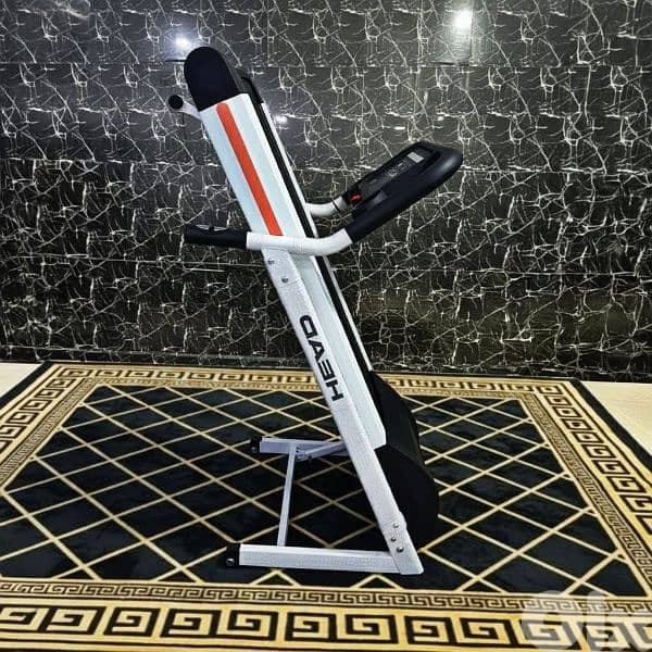 2.0HP motor power, Treadmill, model HEAD, max  user weight 120KG 3