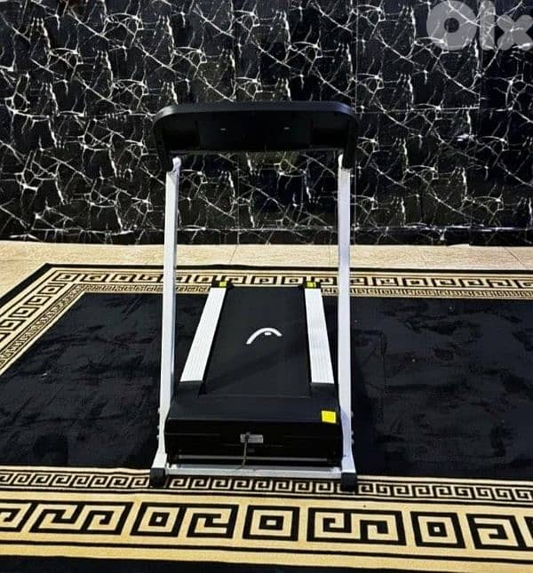 2.0HP motor power, Treadmill, model HEAD, max  user weight 120KG 6