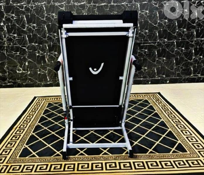 2.0HP motor power, Treadmill, model HEAD, max  user weight 120KG 7