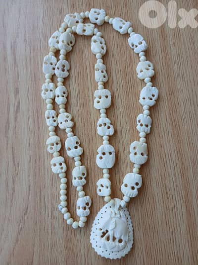 سنسال قديم شغل إيد طول ٧٠ سنتي   antique necklace size 70 cm