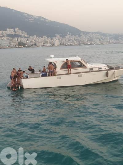 Yacht For Sale / يخت للبيع