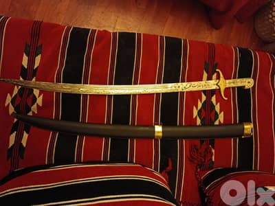 سيف عربي حربي من النوعية الفاخرة نادر و مميز