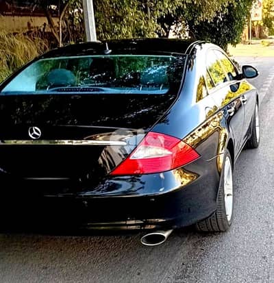 Mercedes-Benz 500 CLS  2006 excellent condition as new