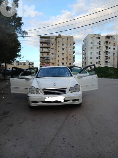 Mercedes-Benz C320 2003