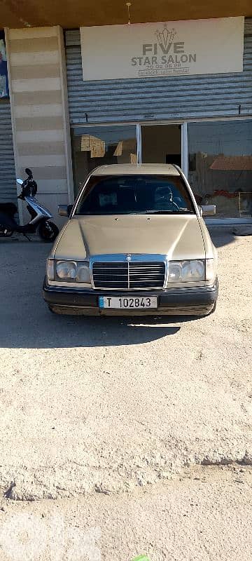 Mercedes-Benz E-Class 1991