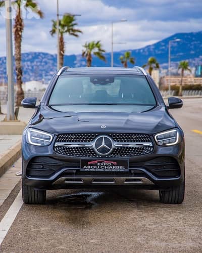 Mercedes-Benz GLC 300 Sedan 2020 clean carfax