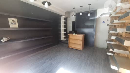 GMN251MAN Shop for rent in Mazraat Yachouh - محل للإيجار في مزرعة يشوع