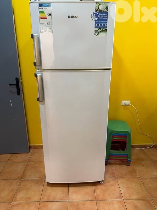 refrigerator and oven for sale 1