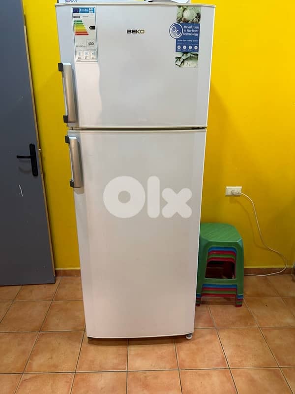 refrigerator and oven for sale 2