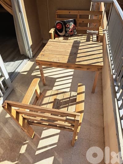 4 MONTHS | FULLY FURNISHED ACHRAFIEH  (200SQ) 3 BEDROOMS , (ACR-1054)