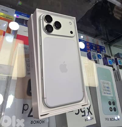 17 Pro Max as New 256G eSim