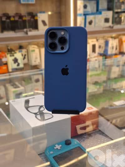 Used 13 pro 256 gb blue  *battery changed