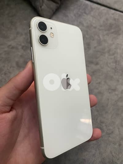 iphone 11 128gb مش مفكوك وما في ولا عطل كتير نضيف