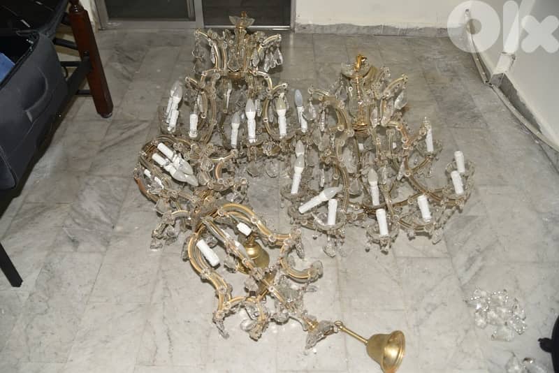 crystal  4 piece for sale  bi de3e l safar 6