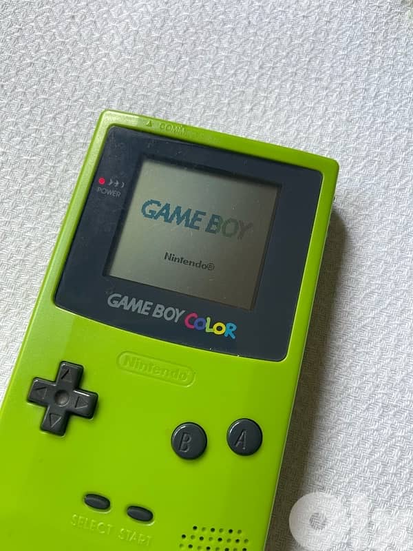 GAMEBOY Color Kiwi 9