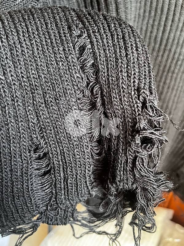 tricot soft sweater new in tag 9