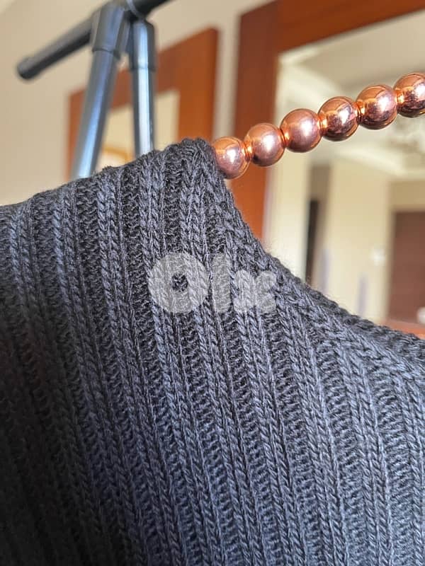 tricot soft sweater new in tag 10