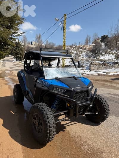 Polaris rzr xp4 1000