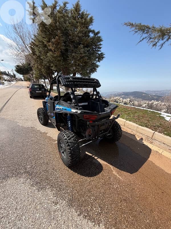 Polaris rzr xp4 1000 3