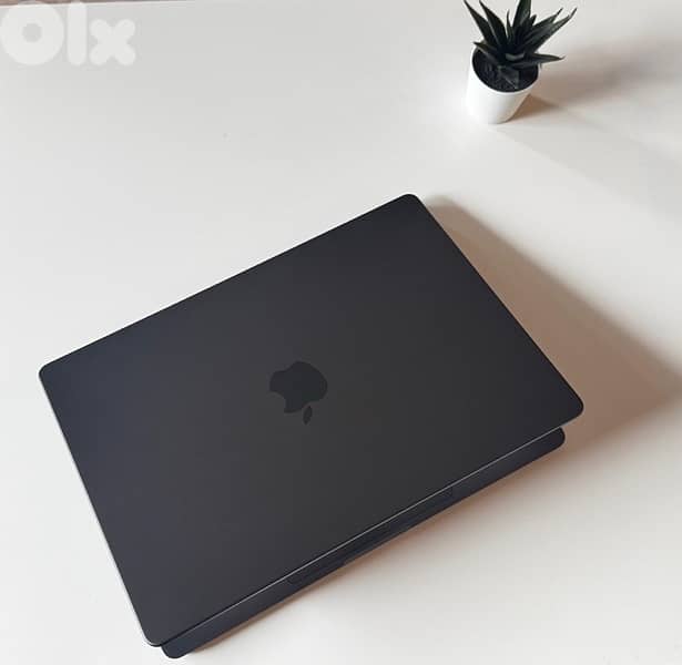 macbook pro m3 pro 2