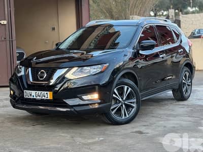 Nissan Rogue model 2019 4wd super clean
