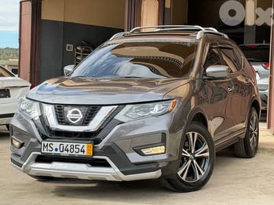 Nissan Rogue 2018 SL 4wd super clean