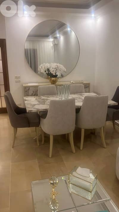 households  items in a great  condition