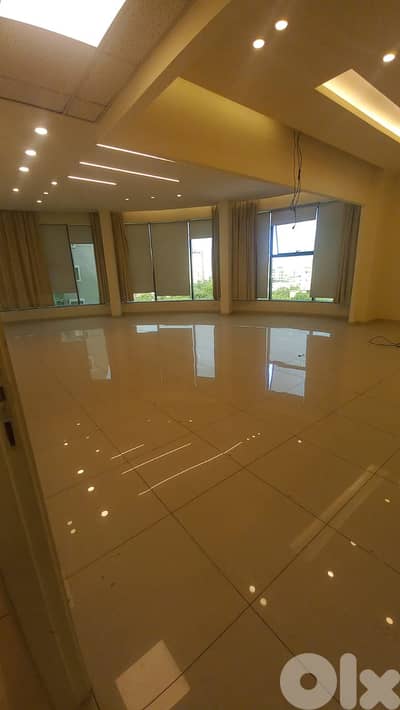 Office for rent in Zalka with 6 parkings / مكتب للايجار في الزلقا