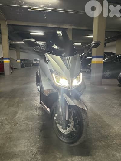 Yamaha T MAX 2016