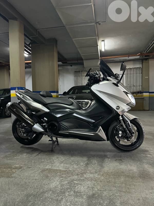 Yamaha T MAX 2016 1