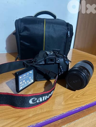 Canon 700D with 2 Lenses