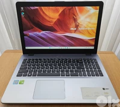 Asus Laptop corei7 like new