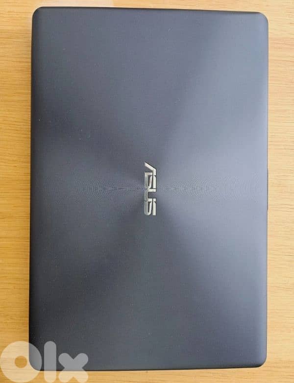 Asus Laptop corei7 like new 1