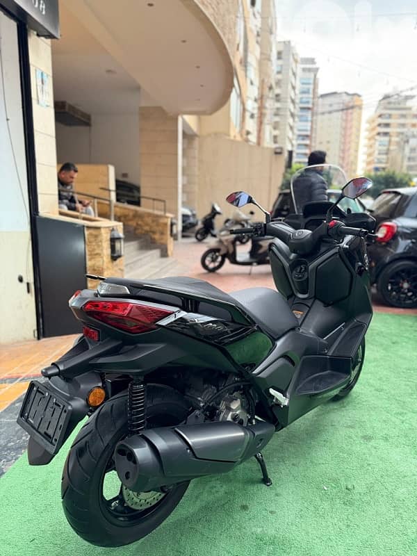 yamaha Xmax 300 + 5