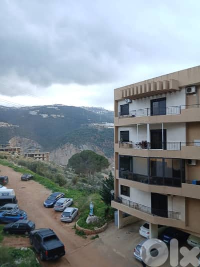 Apartment for sale in Biaqout $190,000 شقة للبيع في بياقوت