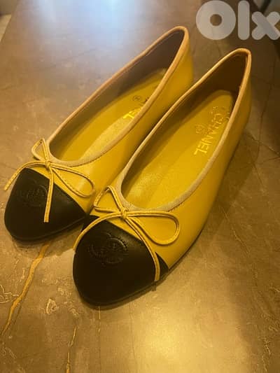 Chanel ballerine