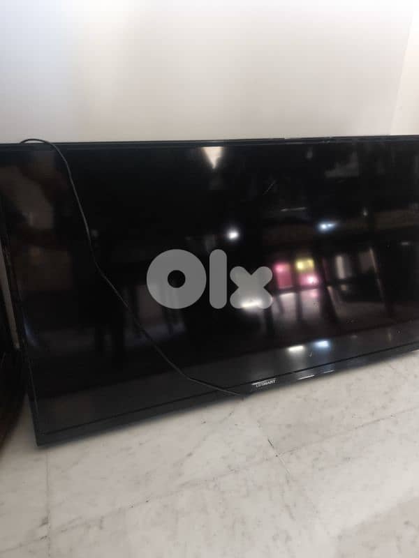Brand: LGSMART Korean , Broken screen 43 for parts 1
