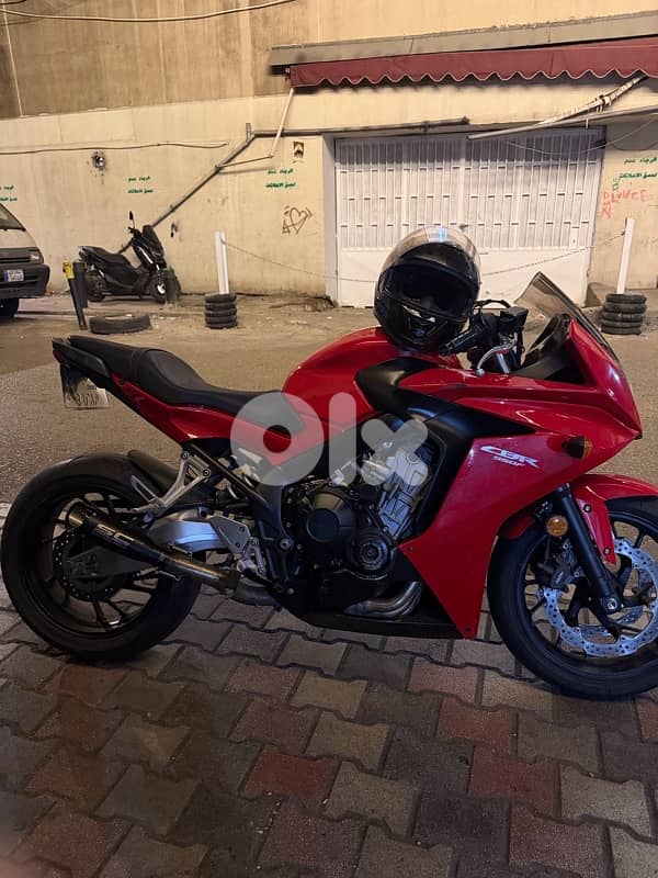 HONDA CBR 650F 2