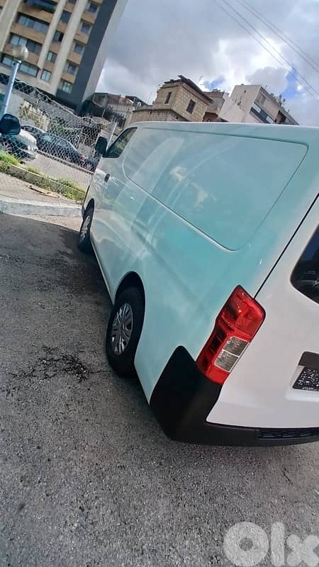 nissan urvan 2015 excellent condition low mileage 3