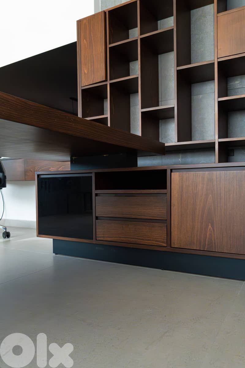 office manager desk with chairs and cabinet 2