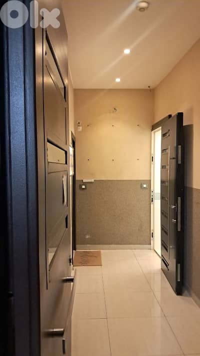 office for rent in Furn El Chebbak