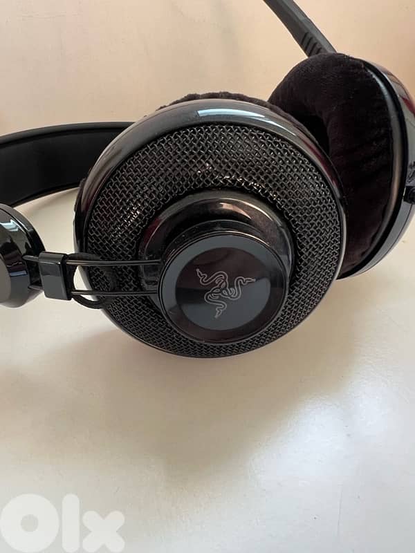 RAZER Megalodon 7.1 surround sound gaming headset 3