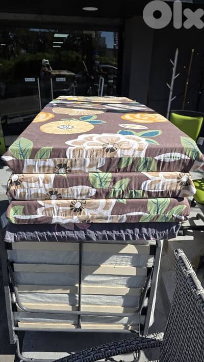 فرشة ارض اسفنج نوعية جيدة