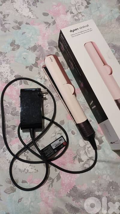 Dyson Airstrait HT01