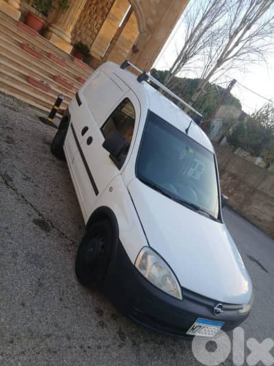 Opel Combo 2011